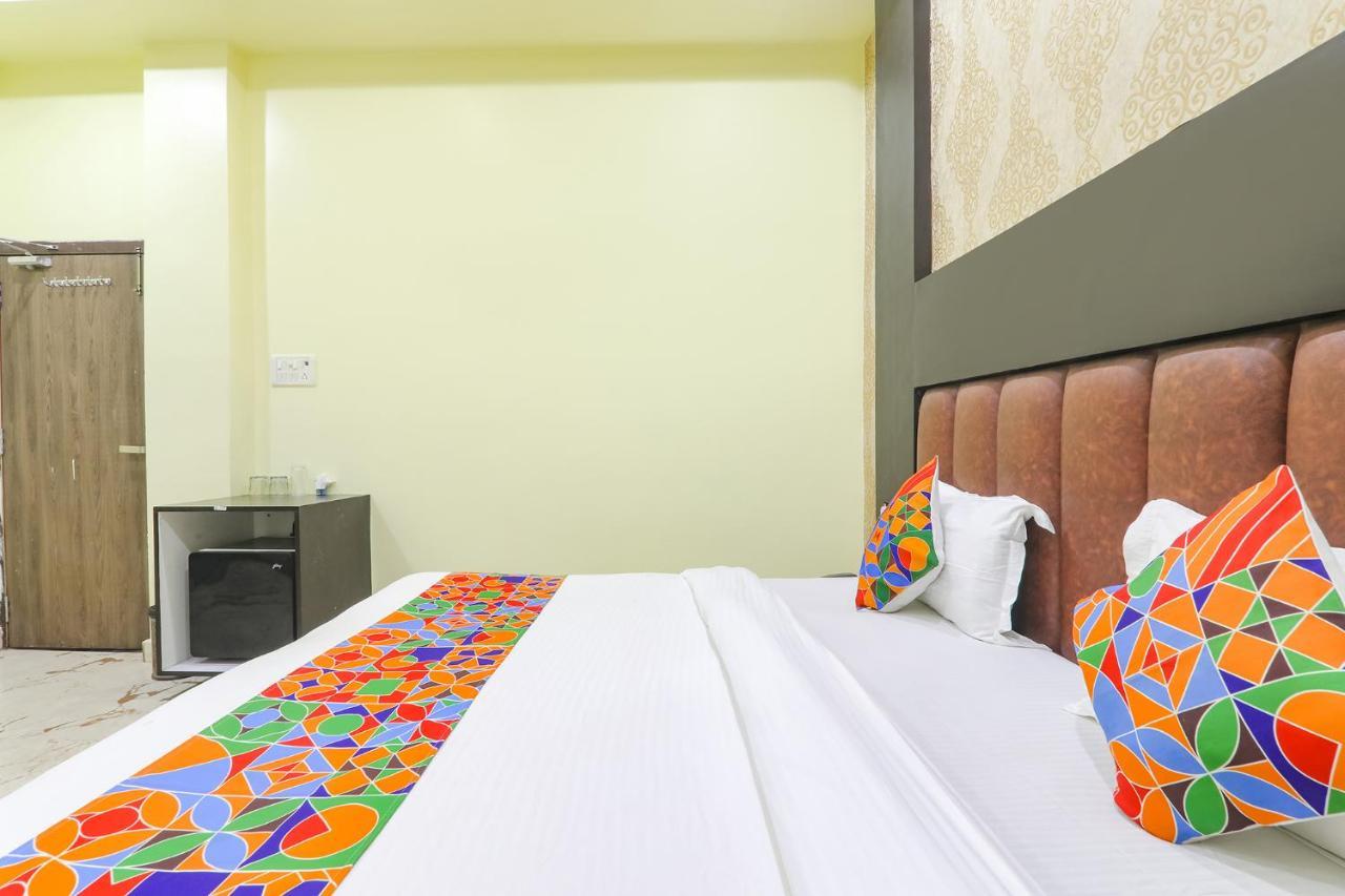 Fabexpress Gs Residency Hotel Varanasi Exterior photo